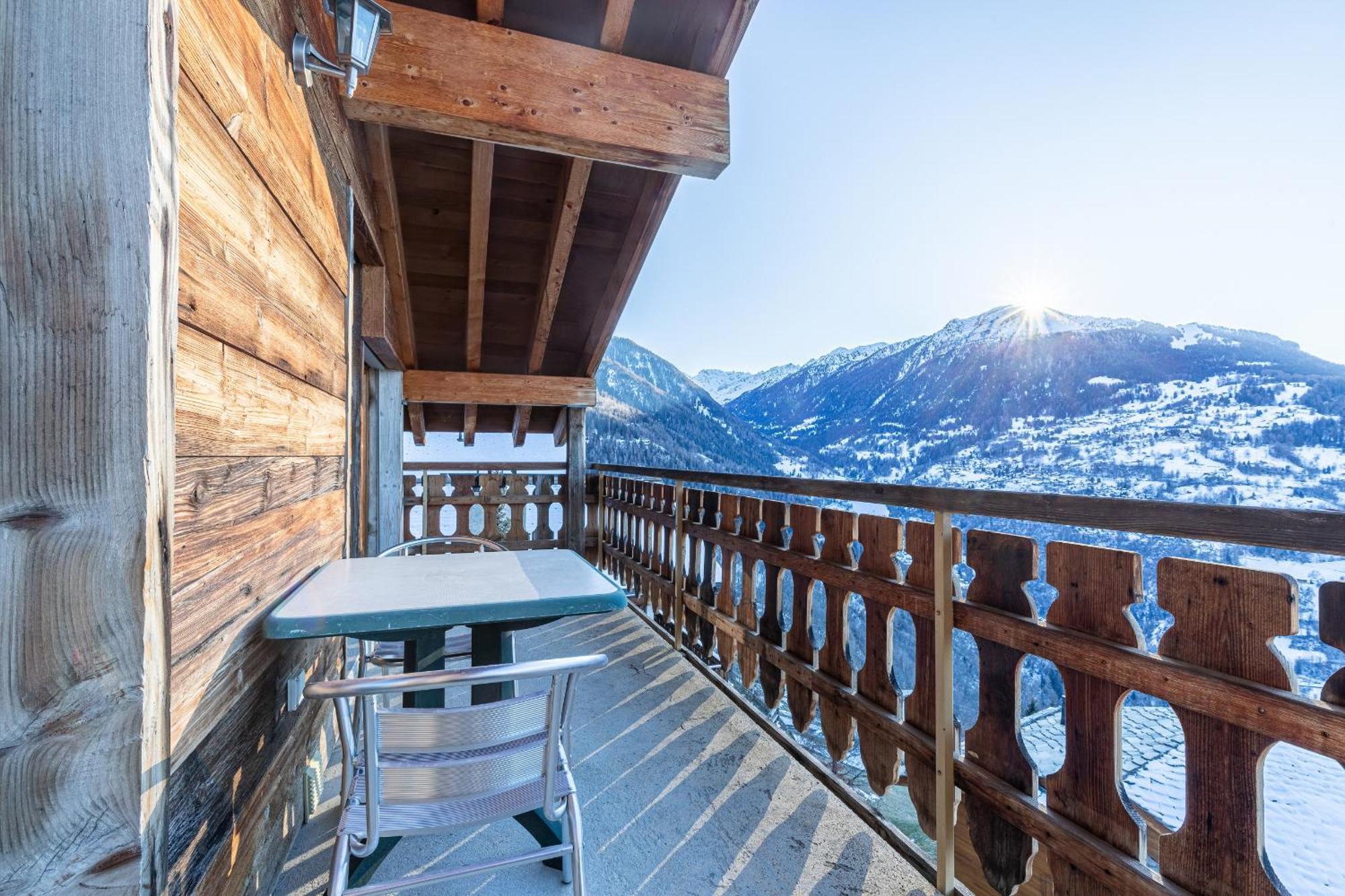 Balcons Du Soleil Sunny & Mountain Apartments By Alpvision Residences Veysonnaz Exterior foto